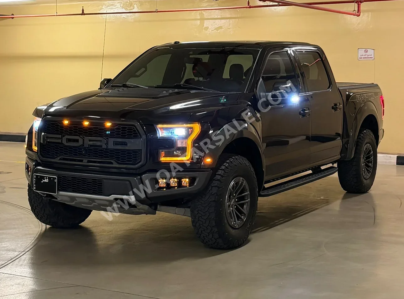 فورد رابتر 2019 اوتوماتيك 112,000 كم 8 سلندر دفع رباعي بيكب أسود
