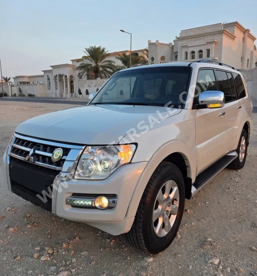 Mitsubishi  Pajero  3.5  2016  Automatic  85,460 Km  6 Cylinder  Four Wheel Drive (4WD)  SUV  White