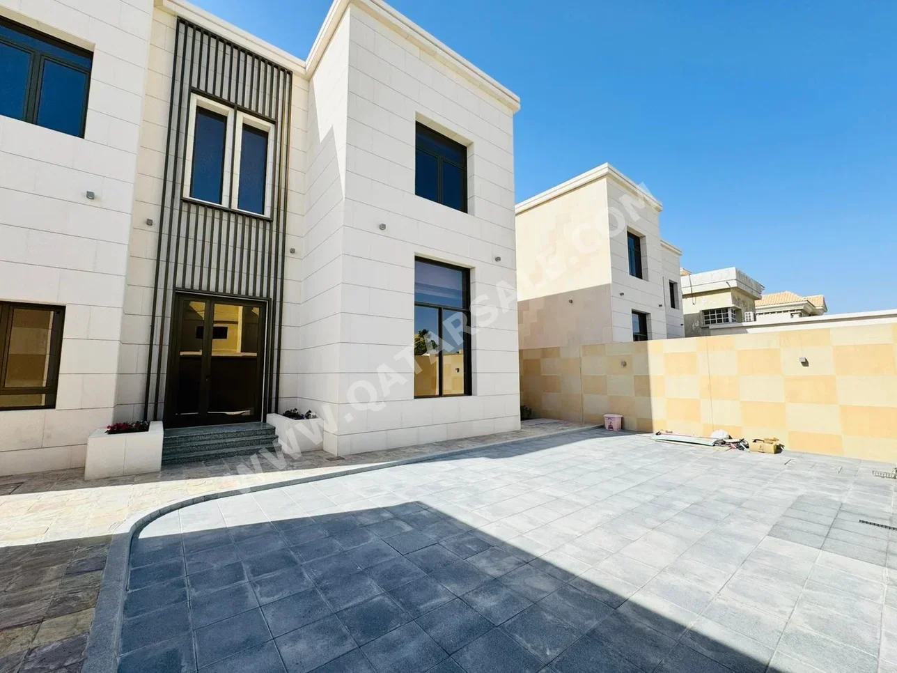 سكن عائلي - غير مفروشة - الريان - فريج السودان - 6 غرف نوم