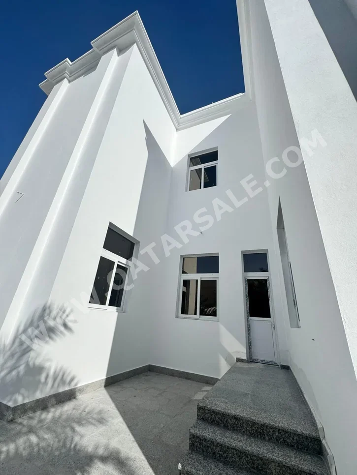 سكن عائلي  - غير مفروشة  - الدوحة  - الدحيل  - 6 غرف نوم