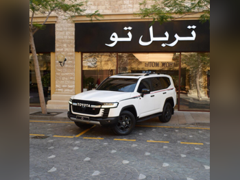 تويوتا  لاند كروزر  جي ار سبورت توين تيربو  2023  اوتوماتيك  43,750 كم  6 سلندر  دفع رباعي  اس يو في  أبيض  تحت الضمان