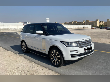 لاند روفر  رنج روفر  فوج اس اي سوبر تشارجر  2015  اوتوماتيك  175,000 كم  8 سلندر  دفع رباعي  اس يو في  أبيض