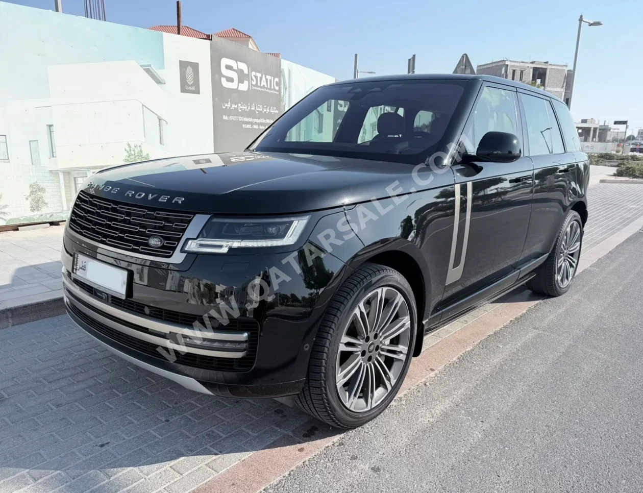 Land Rover  Range Rover  Vogue  2023  Automatic  70,000 Km  8 Cylinder  Four Wheel Drive (4WD)  SUV  Black  With Warranty