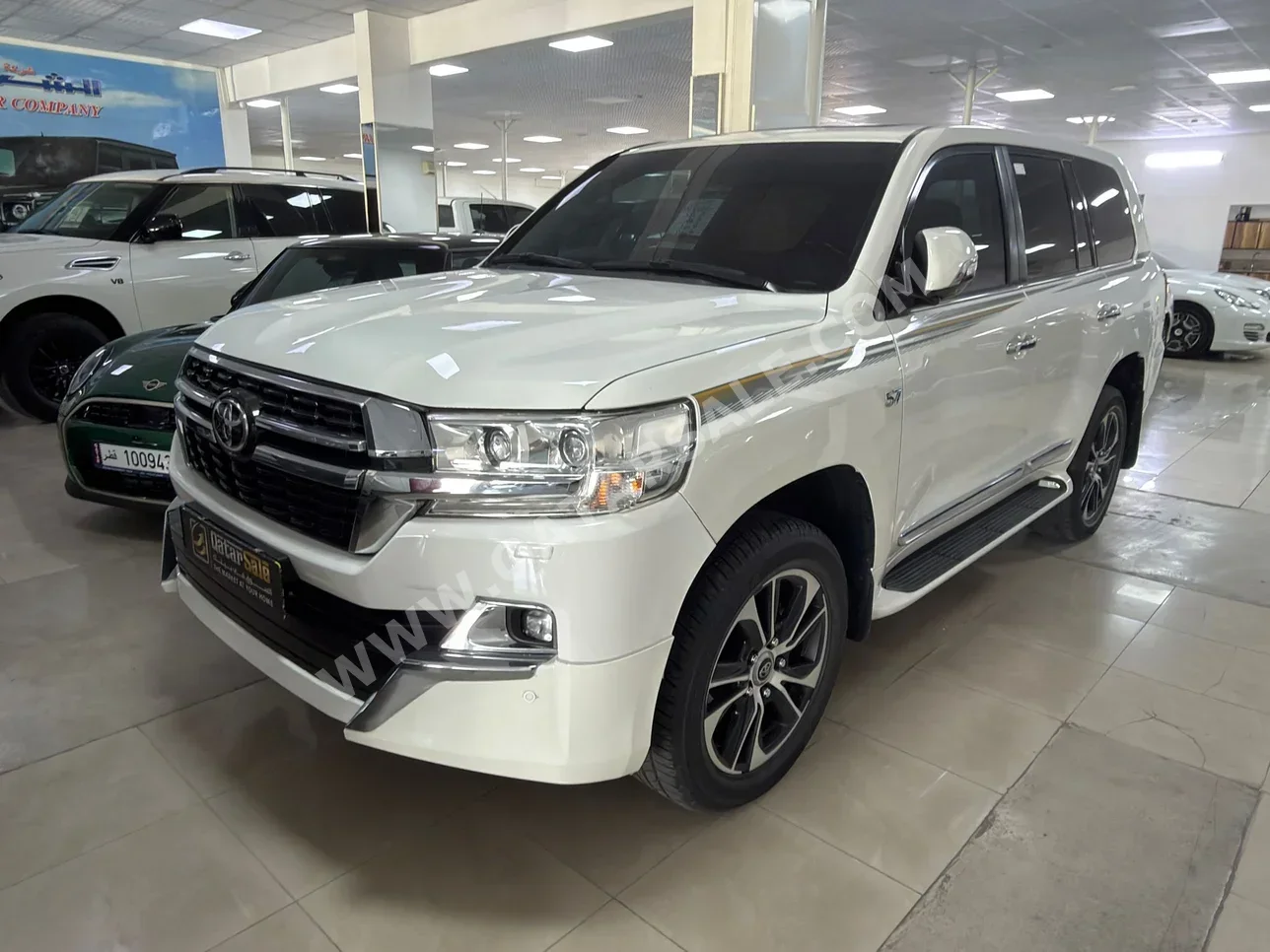 تويوتا  لاند كروزر  في اكس ار  2021  اوتوماتيك  40,000 كم  8 سلندر  دفع رباعي  اس يو في  أبيض