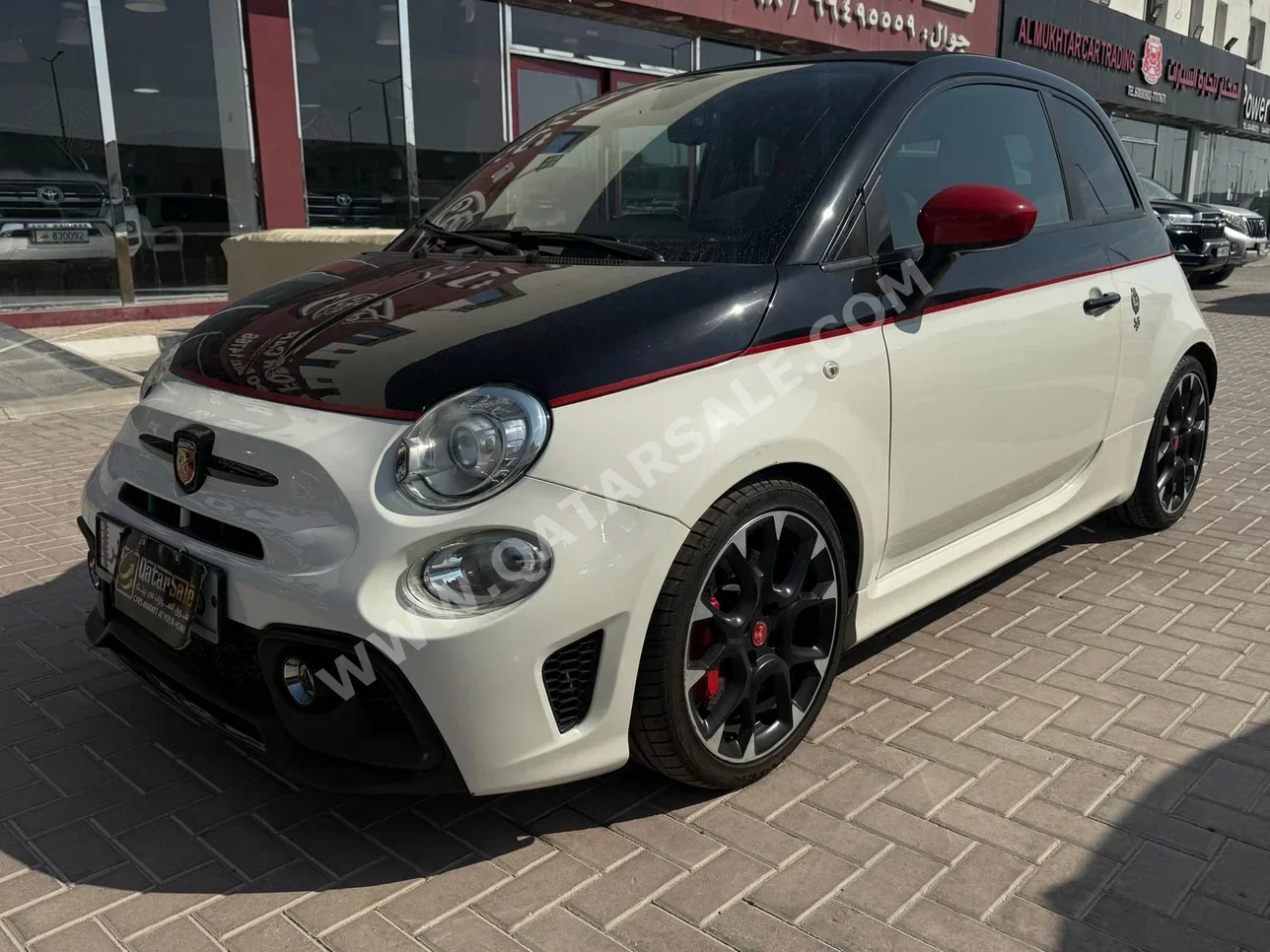 Fiat  595  Abarth  2020  Automatic  76,000 Km  4 Cylinder  Front Wheel Drive (FWD)  Hatchback  White