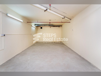 محلات تجارية - غير مفروشة  - الدوحة  للايجار  - فريج عبد العزيز