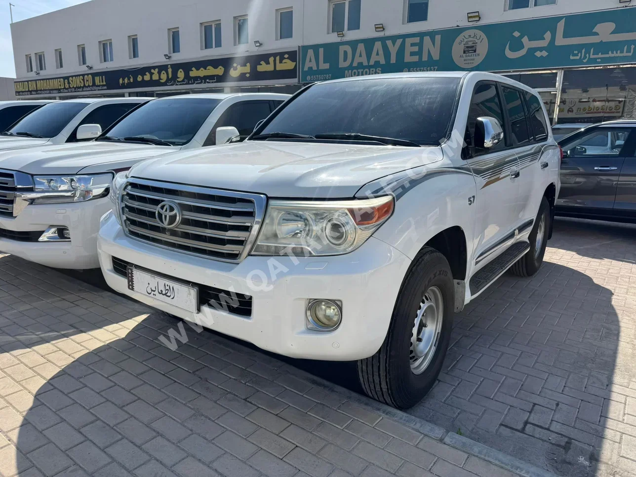 تويوتا  لاند كروزر  في اكس ار  2014  اوتوماتيك  392,000 كم  8 سلندر  دفع رباعي  اس يو في  أبيض