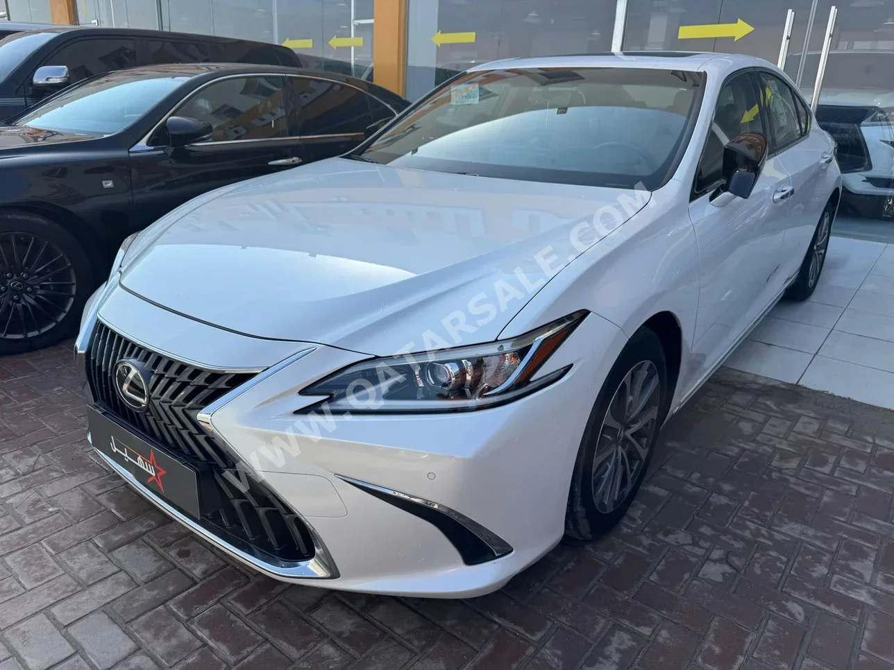 Lexus  ES  350  2023  Automatic  54,000 Km  6 Cylinder  Rear Wheel Drive (RWD)  Sedan  White  With Warranty