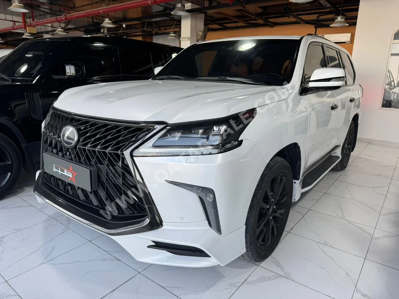 لكزس  ال اكس  570 اس بلاك ايديشن  2019  اوتوماتيك  174,000 كم  8 سلندر  دفع رباعي  اس يو في  أبيض