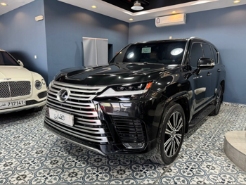 لكزس  ال اكس  600  2024  اوتوماتيك  53,000 كم  6 سلندر  دفع رباعي  اس يو في  أسود  تحت الضمان