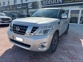 نيسان  باترول  بلاتنيوم  2017  اوتوماتيك  140,000 كم  6 سلندر  دفع رباعي  اس يو في  فضي