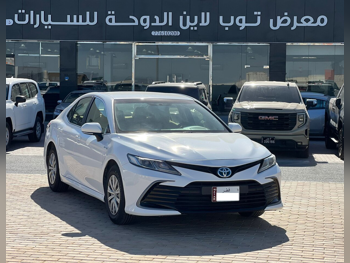 Toyota  Camry  GL  2022  Automatic  350,000 Km  4 Cylinder  Front Wheel Drive (FWD)  Sedan  White