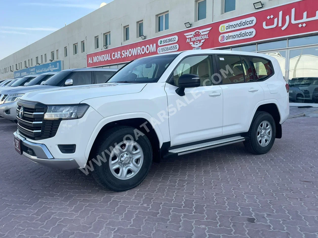 تويوتا  لاند كروزر  جي اكس  2024  اوتوماتيك  131,000 كم  6 سلندر  دفع رباعي  اس يو في  أبيض