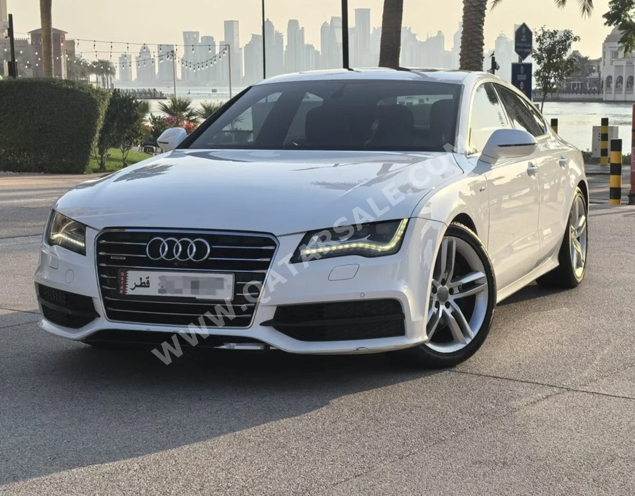 Audi  A7  3.0 S line  2013  Automatic  162,000 Km  6 Cylinder  All Wheel Drive (AWD)  Sedan  White