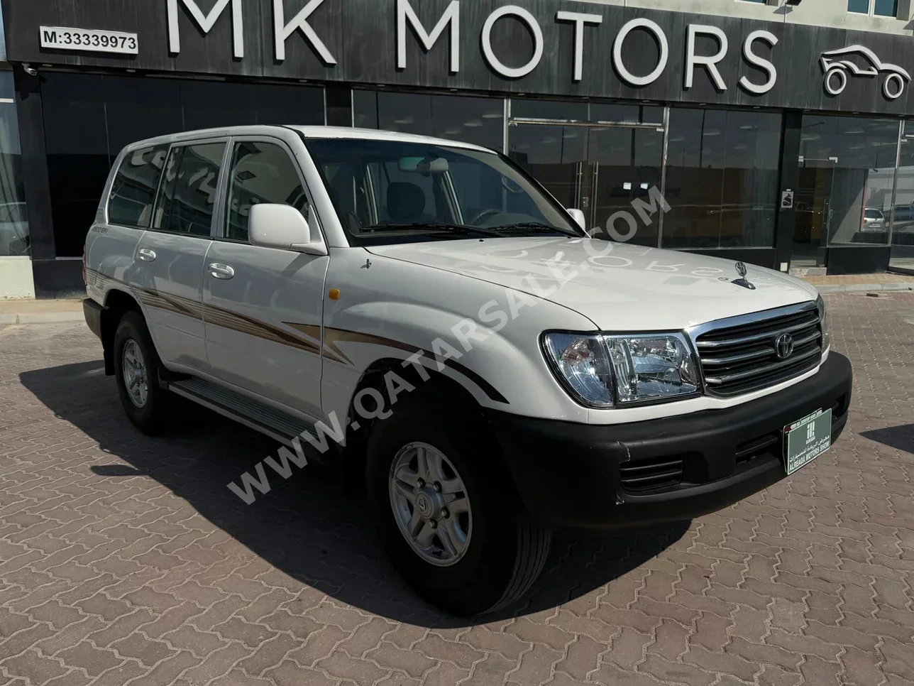 تويوتا لاند كروزر جي اكس 2001 عادي 449,000 كم 6 سلندر دفع رباعي اس يو في أبيض