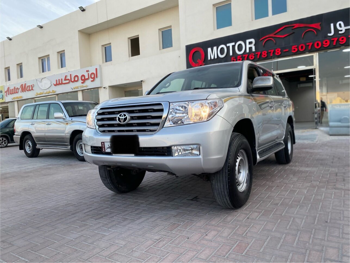 تويوتا  لاند كروزر  في اكس ار  2009  اوتوماتيك  245,000 كم  8 سلندر  دفع رباعي  اس يو في  فضي