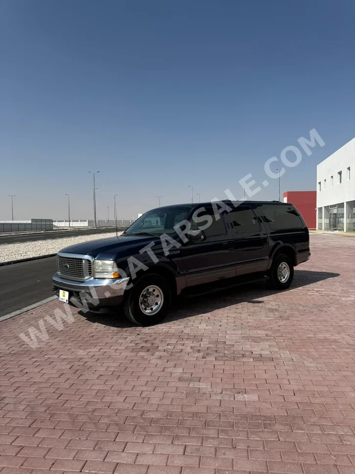 فورد  اكسكرجين  2002  اوتوماتيك  154,000 كم  6 سلندر  دفع رباعي  اس يو في  أسود