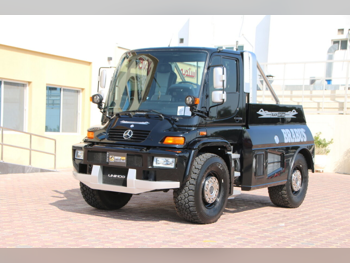 Mercedes-Benz  Unimog  U 500  2013  Manual  127,000 Km  6 Cylinder  Four Wheel Drive (4WD)  Pick Up  Black