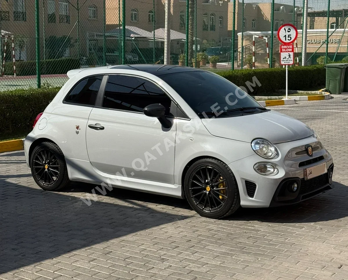 Fiat  595  Abarth  2022  Automatic  58,000 Km  4 Cylinder  Front Wheel Drive (FWD)  Hatchback  White  With Warranty