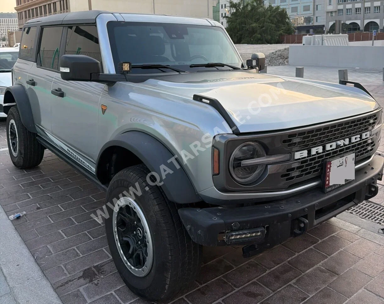 Ford  Bronco  Wild Trak  2022  Automatic  56,716 Km  6 Cylinder  Four Wheel Drive (4WD)  SUV  Gray  With Warranty