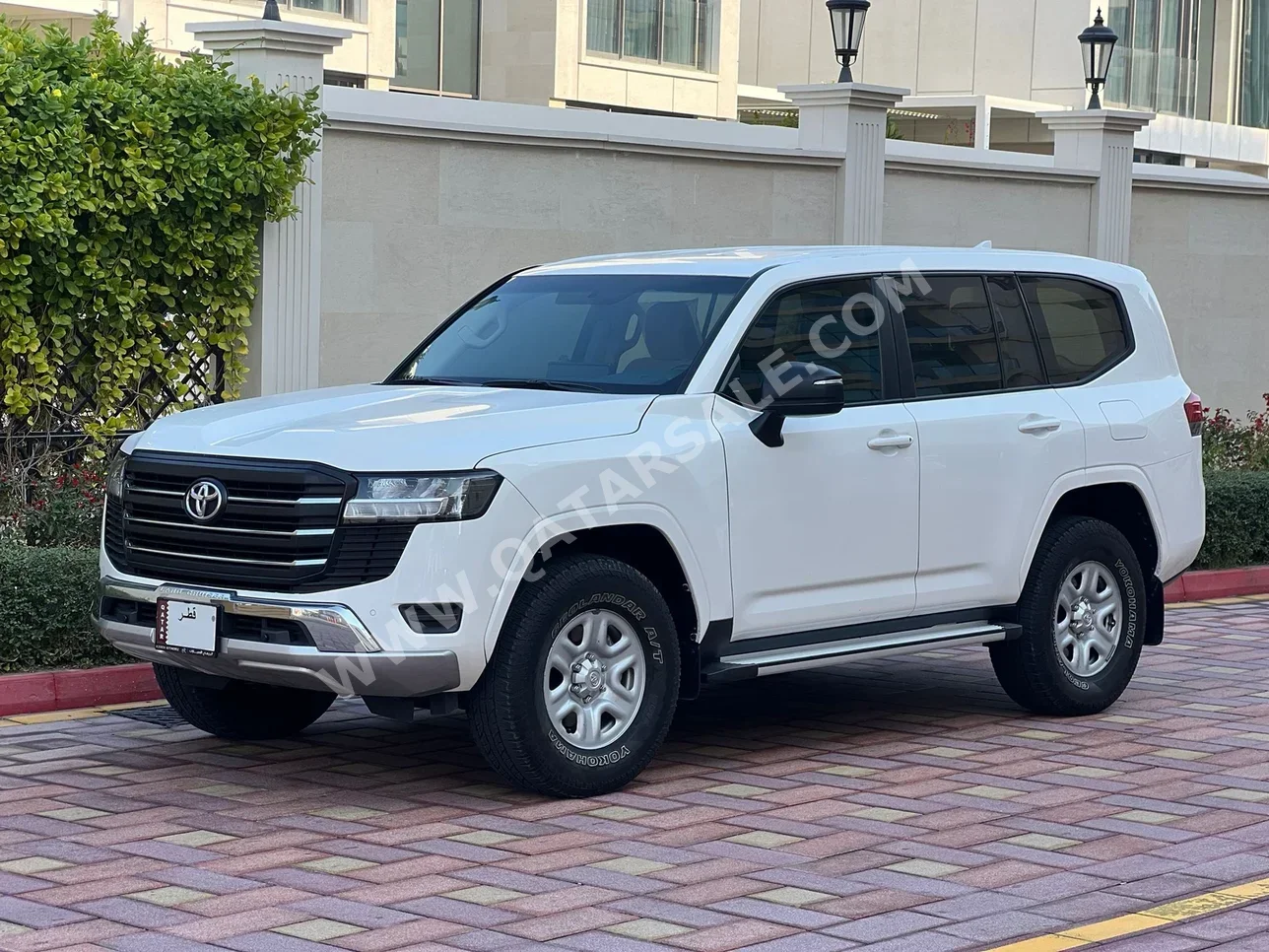 تويوتا  لاند كروزر  جي اكس  2023  اوتوماتيك  71,000 كم  6 سلندر  دفع رباعي  اس يو في  أبيض  تحت الضمان