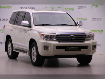 Toyota  Land Cruiser  VXR  2015  Automatic  160,000 Km  8 Cylinder  Four Wheel Drive (4WD)  SUV  Pearl