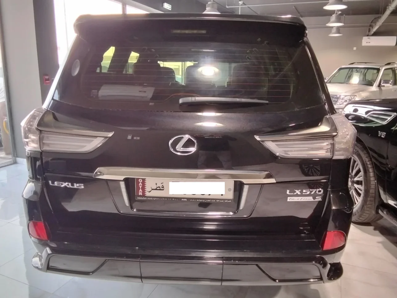 لكزس  ال اكس  570 اس  2018  اوتوماتيك  230,000 كم  8 سلندر  دفع رباعي  اس يو في  أسود