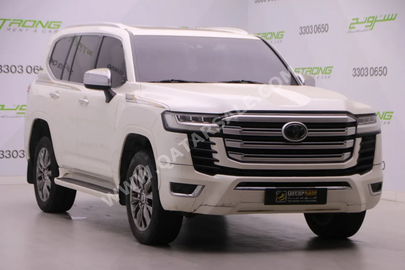 تويوتا لاند كروزر في اكس ار توين توربو 2022 اوتوماتيك 170,000 كم 6 سلندر دفع رباعي اس يو في أبيض لؤلؤي