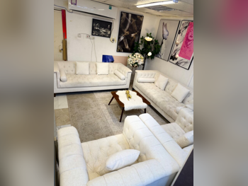 الأرائك والكنب والكراسي هوم سينتر  طقم كنب  - أبيض