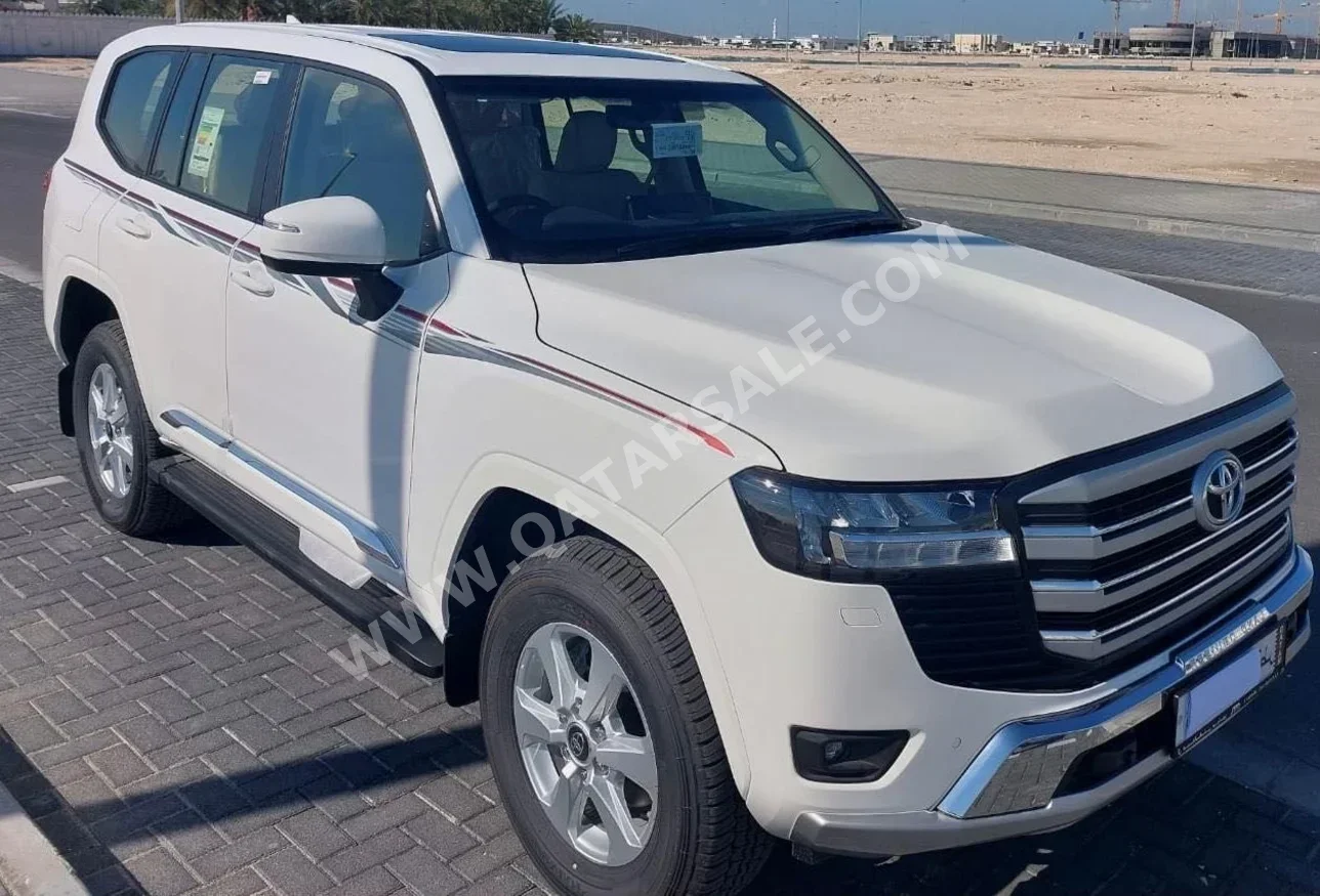 تويوتا  لاند كروزر  جي اكس ار  2024  اوتوماتيك  0 كم  6 سلندر  دفع رباعي  اس يو في  أبيض  تحت الضمان