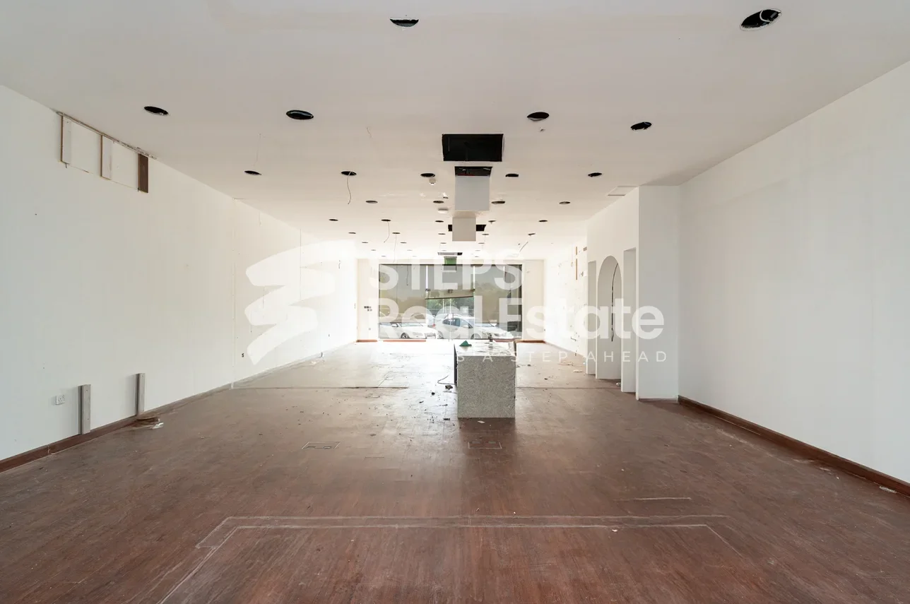 محلات تجارية - غير مفروشة  - الريان  للايجار  - الوعب