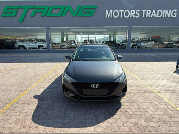 هيونداي  اكسنت  2022  اوتوماتيك  64,000 كم  4 سلندر  سحب امامي  سيدان  رمادي