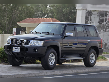 Nissan  Patrol  GL  2023  Automatic  1,000 Km  6 Cylinder  Four Wheel Drive (4WD)  SUV  Black  With Warranty