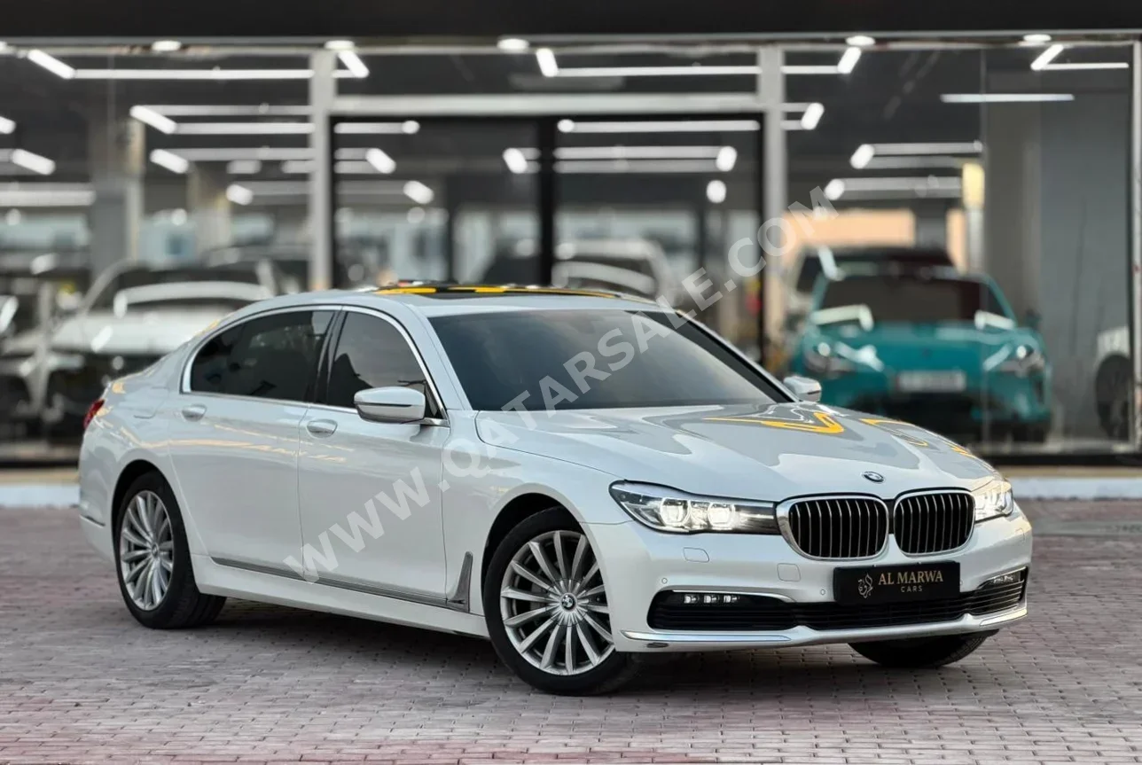 بي ام دبليو  الفئة - السابعة  730 Li  2019  اوتوماتيك  69,000 كم  4 سلندر  دفع خلفي  سيدان  أبيض