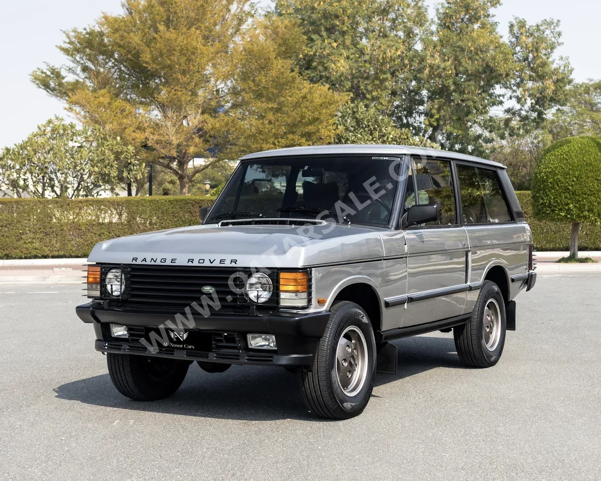 Land Rover  Range Rover  Vogue  1989  Automatic  3,000 Km  8 Cylinder  Four Wheel Drive (4WD)  Classic  Silver