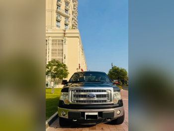 Ford  F  150  2014  Automatic  147,000 Km  8 Cylinder  Four Wheel Drive (4WD)  Pick Up  Dark Brown  With Warranty