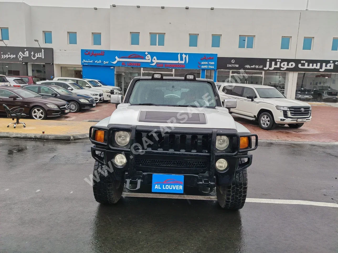 Hummer  H3  2006  Automatic  288,000 Km  5 Cylinder  Four Wheel Drive (4WD)  SUV  White