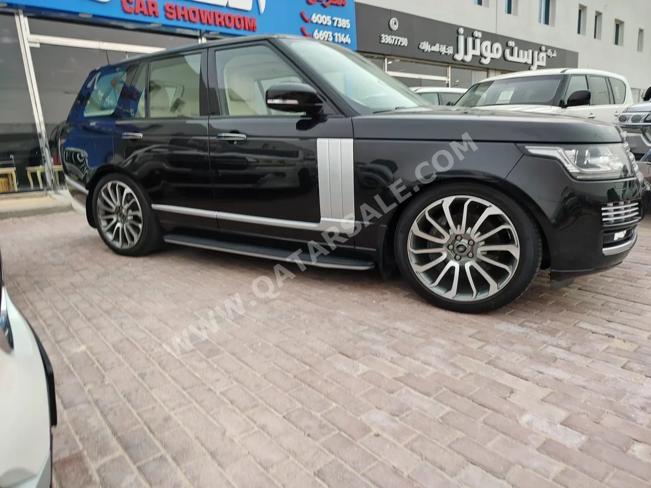 لاند روفر  رنج روفر  فوج اس اي  2013  اوتوماتيك  210,000 كم  8 سلندر  دفع رباعي  اس يو في  أسود