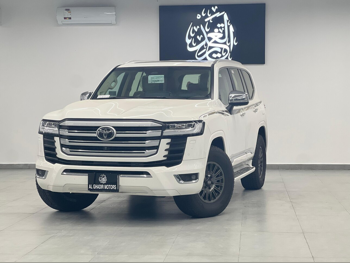 Toyota  Land Cruiser  VXR  2025  Automatic  27,000 Km  8 Cylinder  Four Wheel Drive (4WD)  SUV  White  With Warranty