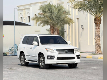 لكزس  ال اكس  570 اس  2015  اوتوماتيك  286,000 كم  8 سلندر  دفع رباعي  اس يو في  أبيض