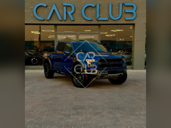 فورد  رابتر  2017  اوتوماتيك  145,000 كم  8 سلندر  دفع رباعي  بيكب  ازرق