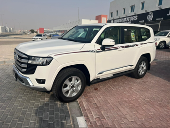 Toyota  Land Cruiser  GXR  2025  Automatic  0 Km  6 Cylinder  Four Wheel Drive (4WD)  SUV  White  With Warranty