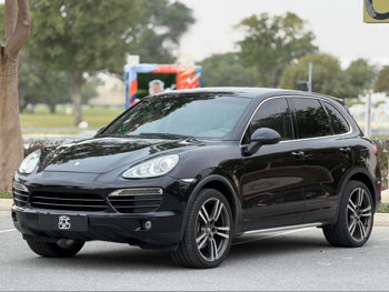 Porsche  Cayenne  2013  Automatic  190,000 Km  6 Cylinder  Four Wheel Drive (4WD)  SUV  Black