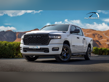Dodge  Ram  1500  2025  Automatic  0 Km  6 Cylinder  Four Wheel Drive (4WD)  Pick Up  White  With Warranty