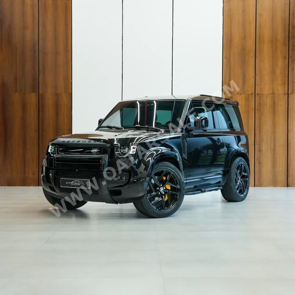 Land Rover  Defender  90 HSE  2022  Automatic  112,000 Km  6 Cylinder  Four Wheel Drive (4WD)  SUV  Black