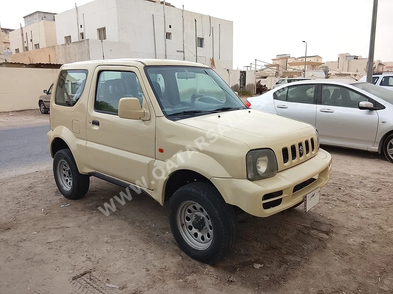 سوزوكي  جمني  2009  عادي  150,000 كم  4 سلندر  دفع رباعي  اس يو في  بني