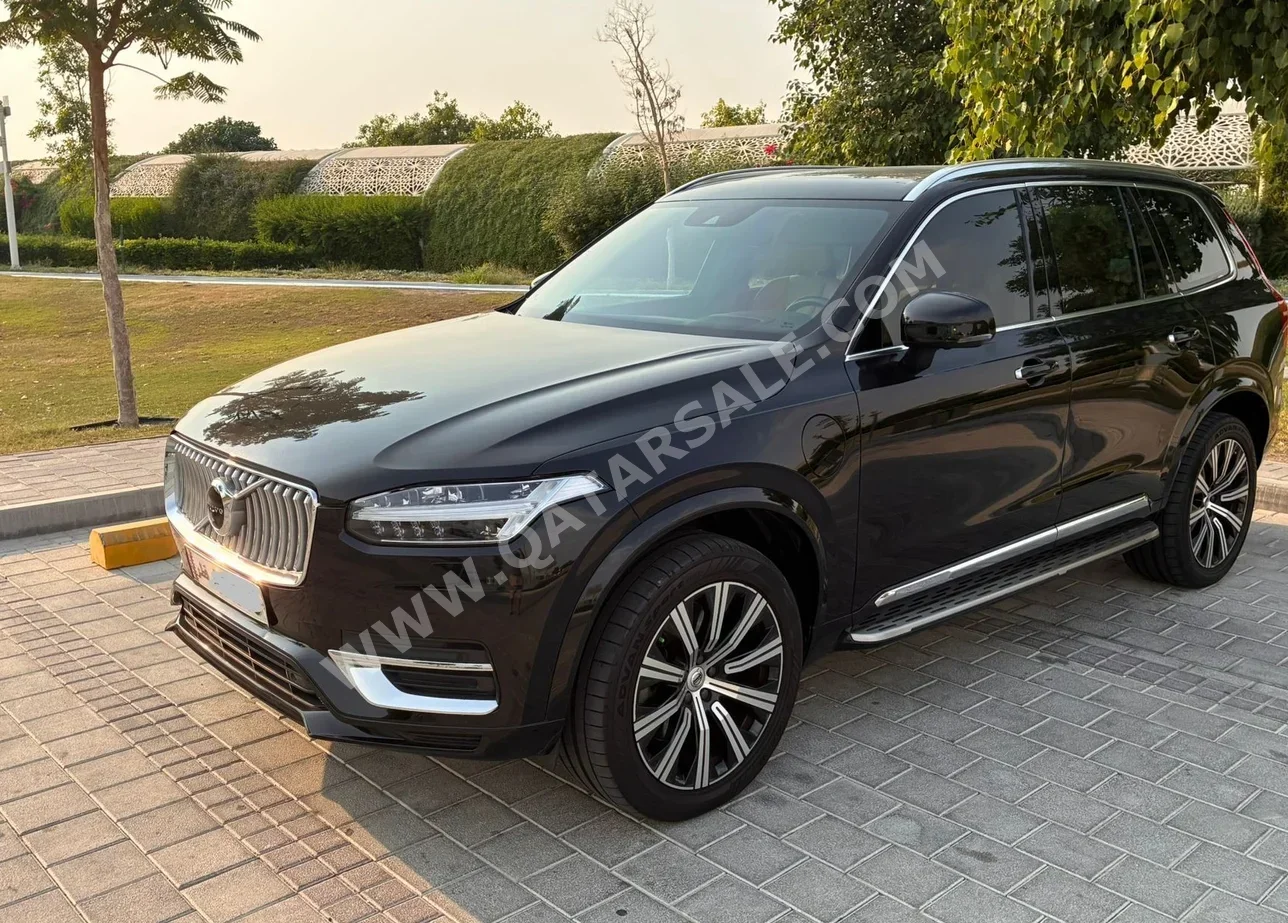 فولفو  اكس سي  90  2021  اوتوماتيك  43,000 كم  4 سلندر  دفع رباعي  اس يو في  أسود  تحت الضمان