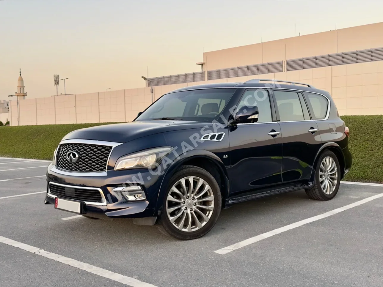 انفنيتي  كيو اكس  80  2016  اوتوماتيك  200,000 كم  8 سلندر  دفع رباعي  اس يو في  ازرق