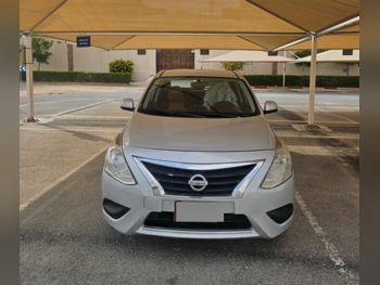 نيسان  صني  2019  اوتوماتيك  224,000 كم  4 سلندر  سيدان  فضي