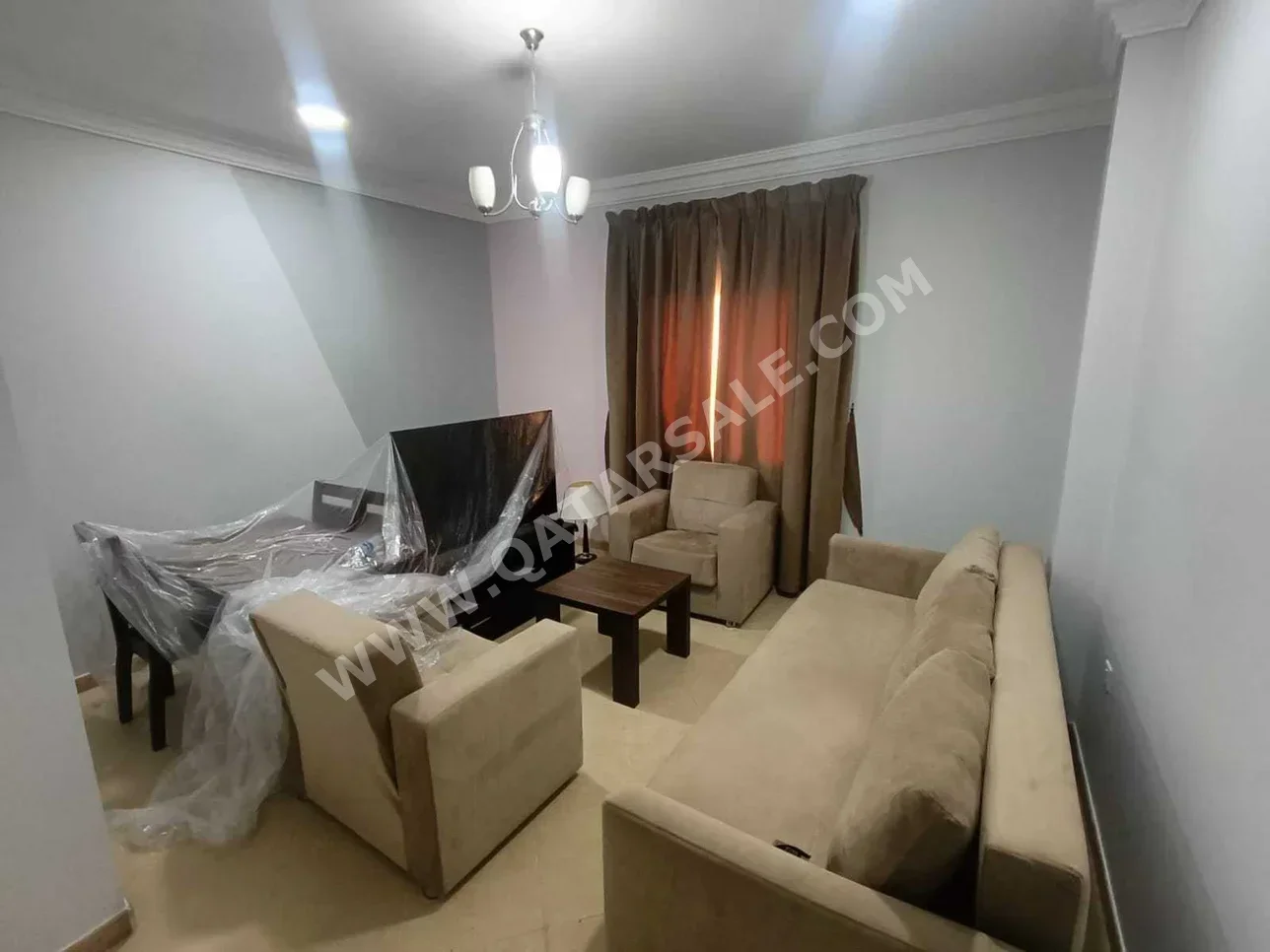 2 Bedrooms  Apartment  For Rent  in Doha -  Al Mansoura  Fully Furnished